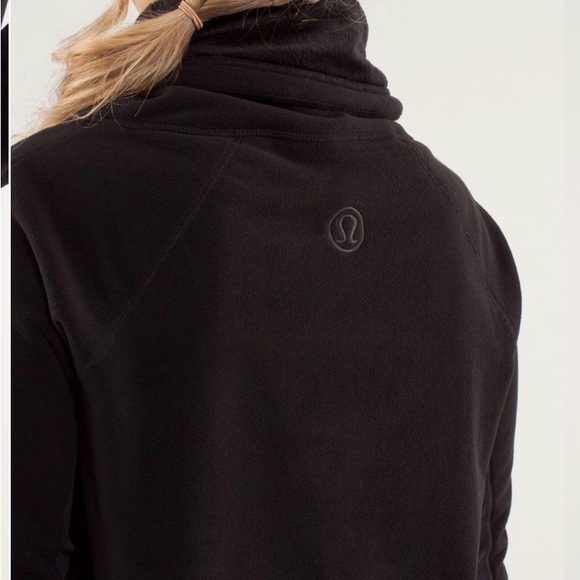 Lululemon Women’s Don’t Hurry Be Happy Fleece Cowl Neck Hoodie Black Size 6 - Picture 3 of 13
